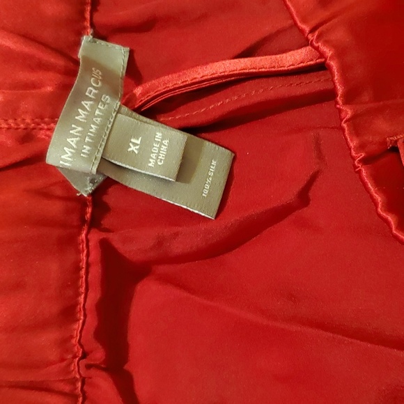 Neiman Marcus Intimates Red Silk Long Sleeve Pajamas, Button Down XL - Picture 5 of 7